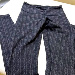 Lululemon Wunder Under Pant Ziggy Wee /Black Size 2